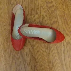 Sam & Libby Red shoes